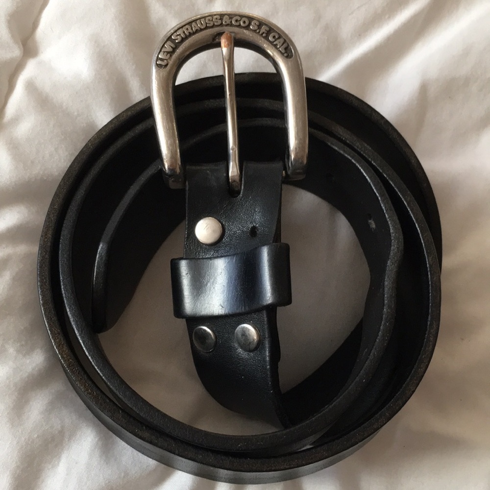 Levi’s Vintage Leather Men’s Belt.